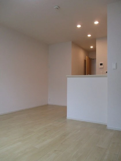 グランド・ルミエール湊