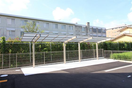 グランフルール庭瀬 B