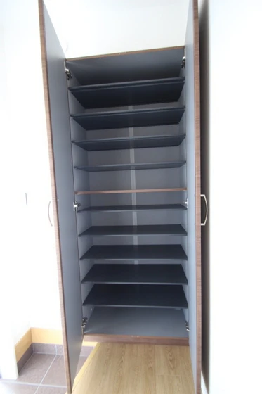 グランフルール庭瀬 B