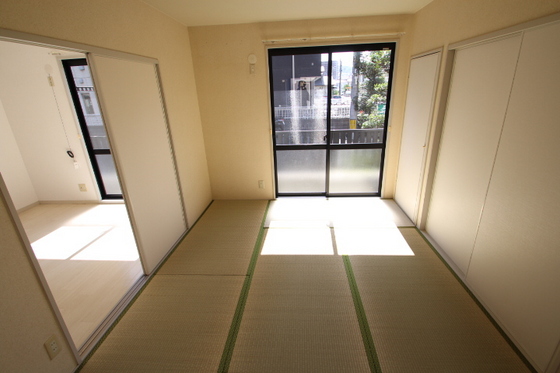 ラルジュ瀬戸C棟