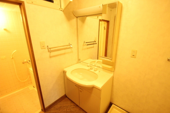 ロッカバレーナプロヴァンス三滝本町