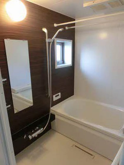 サリアンコート川田