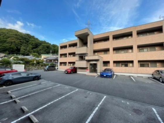 セジュール高志A