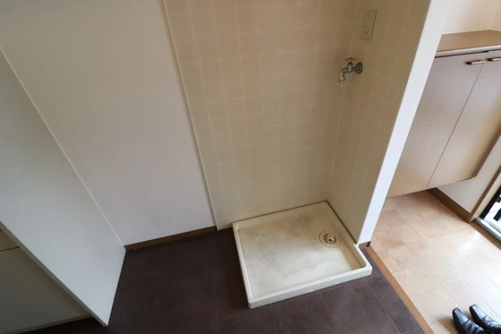 セジュール高志B