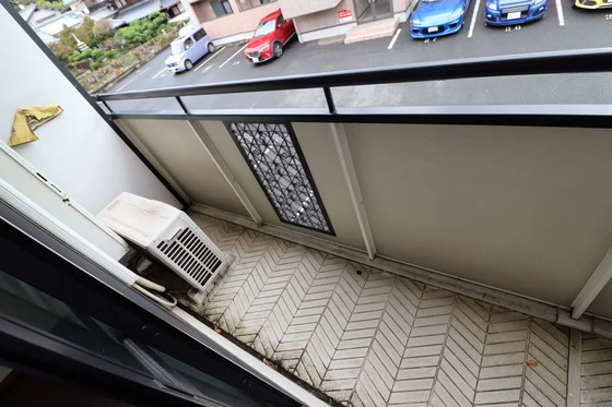 セジュール高志B