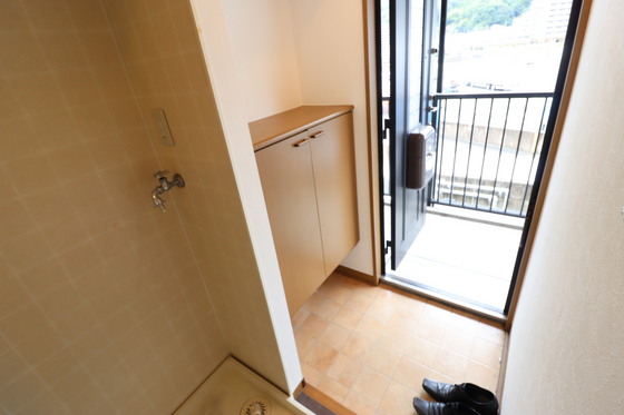 セジュール高志B