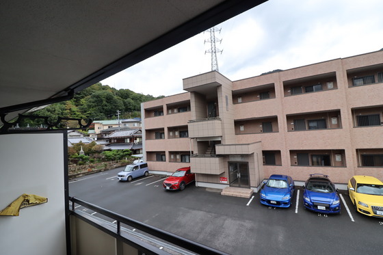 セジュール高志B