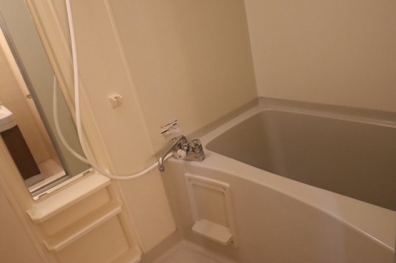 セジュール高志B