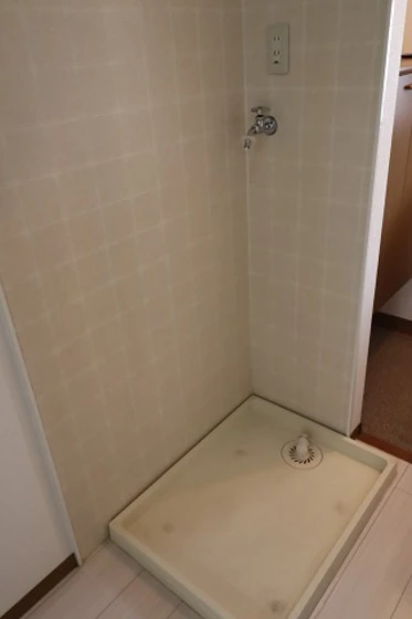 セジュール高志B