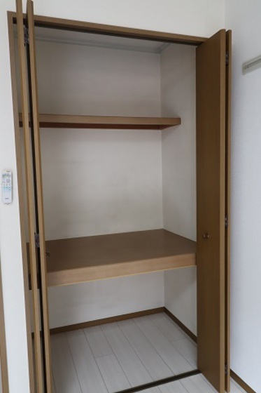 セジュール高志B