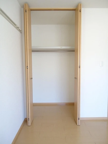 ローズコートHATAKA C棟