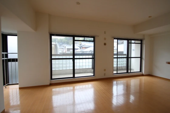 クレストコート門田