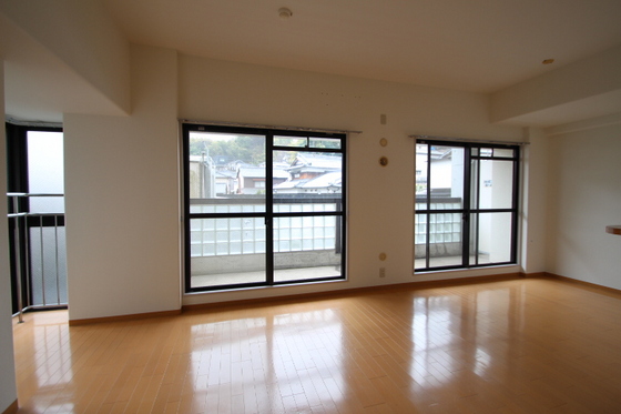 クレストコート門田