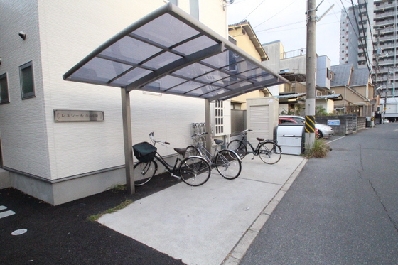 レユシール中山中町