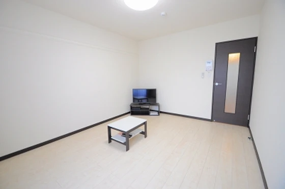 レオネクストサリエール