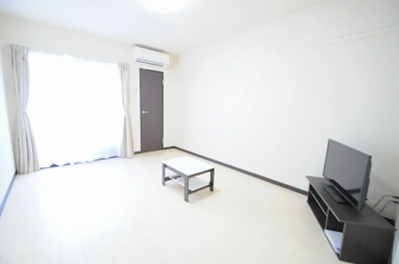 レオネクストサリエール