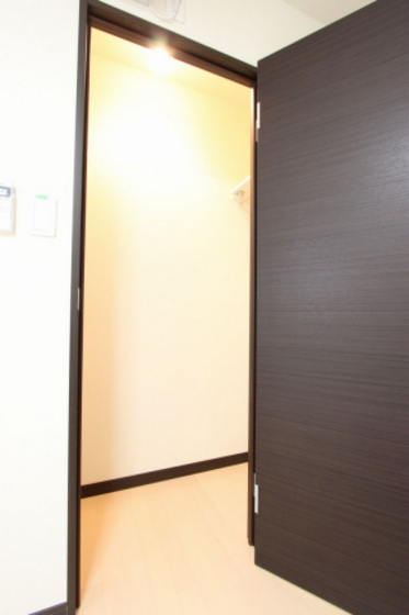 レオネクストサリエール