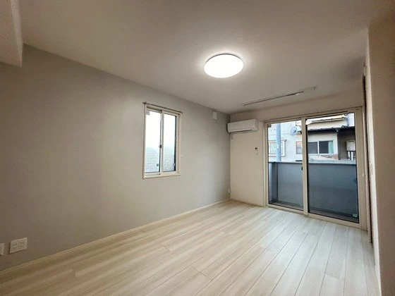 セジュールソフィア