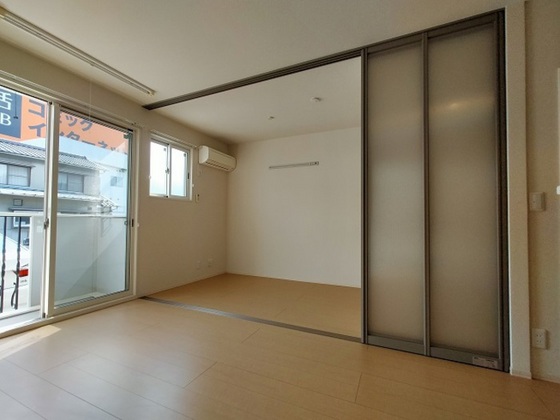 グランモア・浅沼