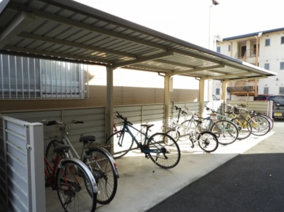 グランモア・浅沼