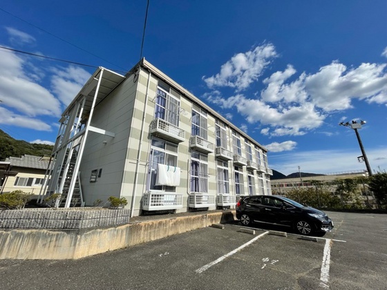 レオパレス若葉