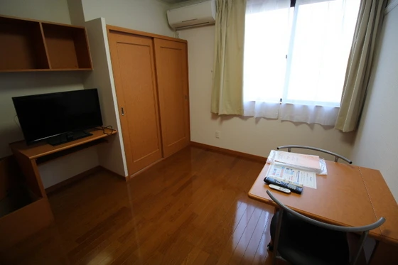 レオパレスレーブシャト-