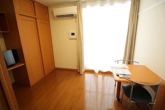 レオパレスひいらぎⅡ