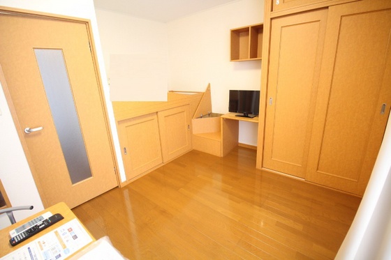 レオパレスひいらぎⅡ