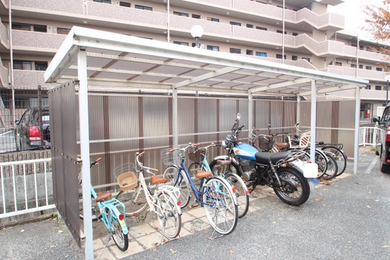 ヴィラフローレルA棟