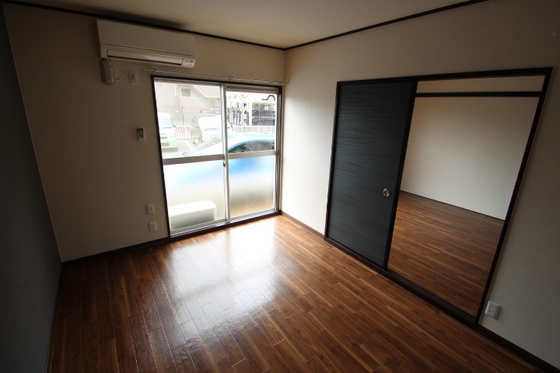 ヴィラフローレルA棟