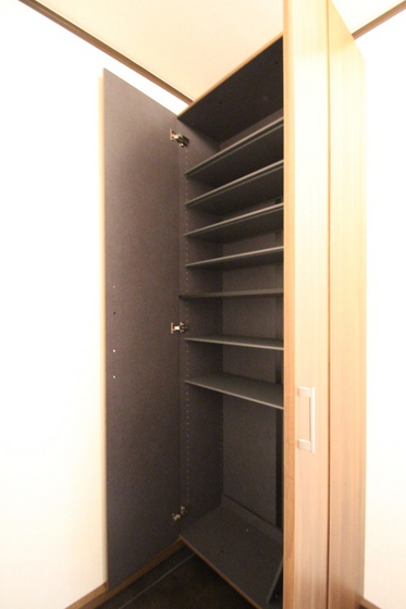 ヴィラフローレルA棟