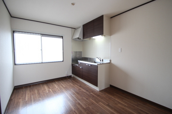 ヴィラフローレルA棟