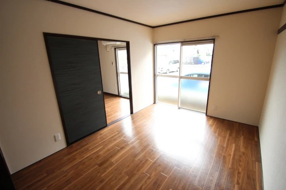 ヴィラフローレルA棟