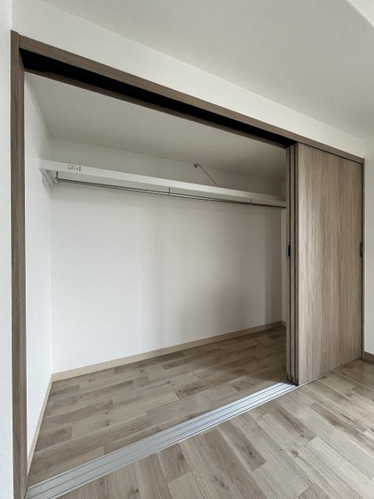 えの宮郵便局ビル