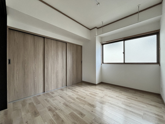 えの宮郵便局ビル