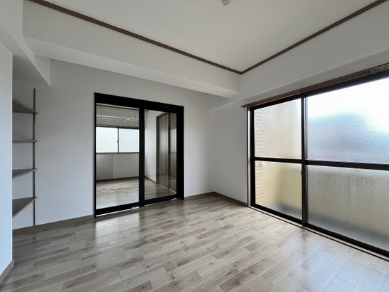 えの宮郵便局ビル