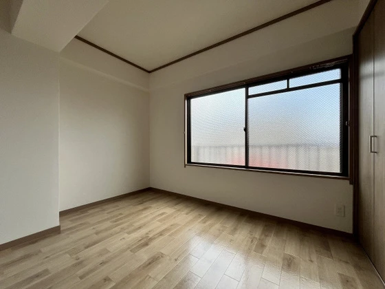 えの宮郵便局ビル