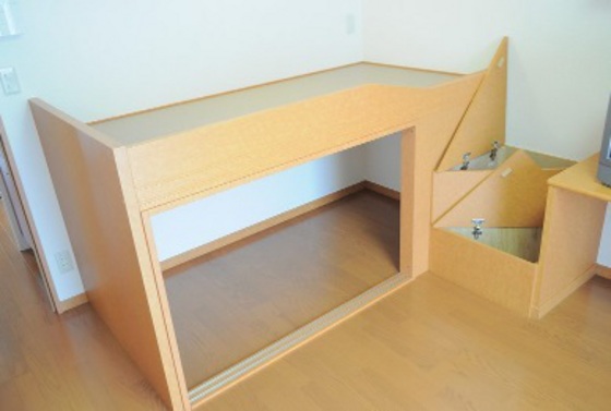 レオパレス西原