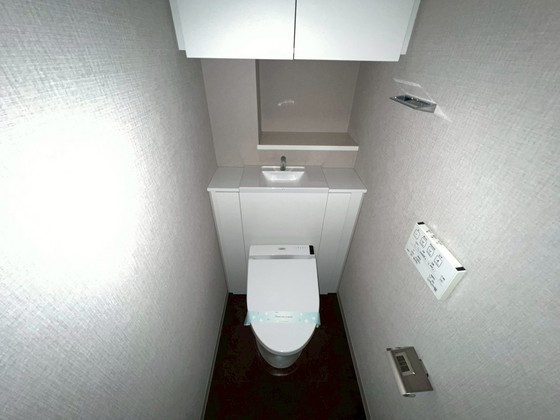 プレサンスロジェ広島駅南