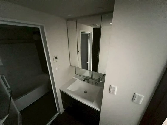 プレサンスロジェ広島駅南