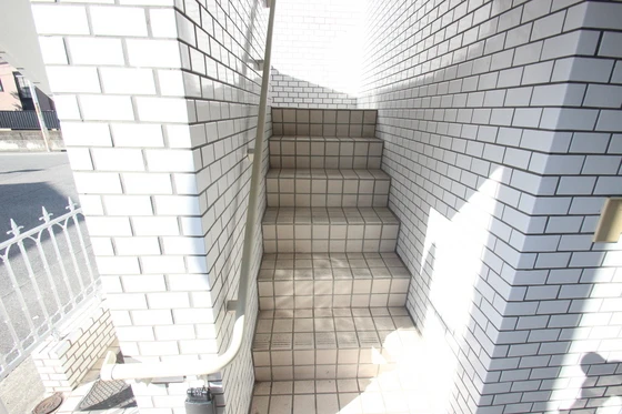 三篠アルティメイトビル