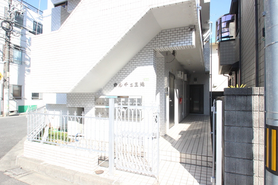 三篠アルティメイトビル