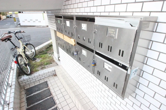 三篠アルティメイトビル