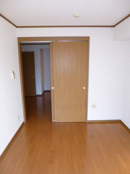 ファミールシャトー