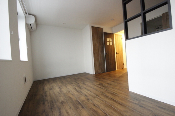 アイゼンルーム安中央