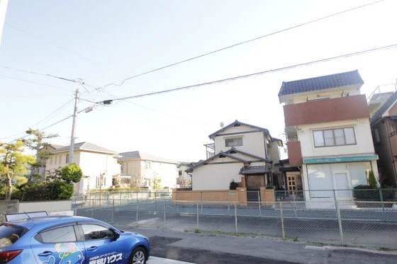 コモド・カサ・ミラ