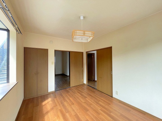 エステートピア伊藤A棟