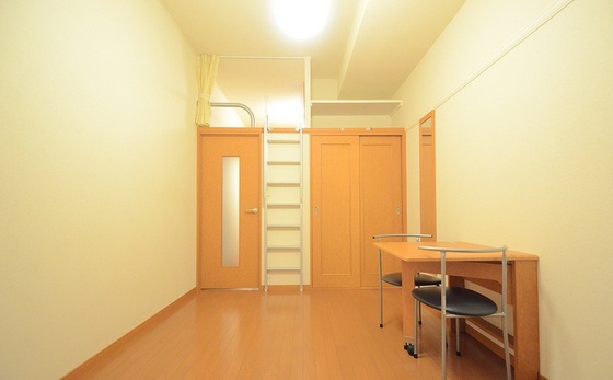 レオパレスコンフォート鶴見