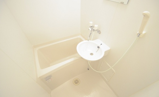 レオパレスコンフォート鶴見