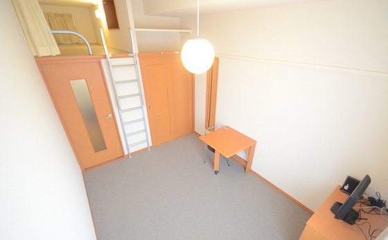 レオパレスコンフォート鶴見